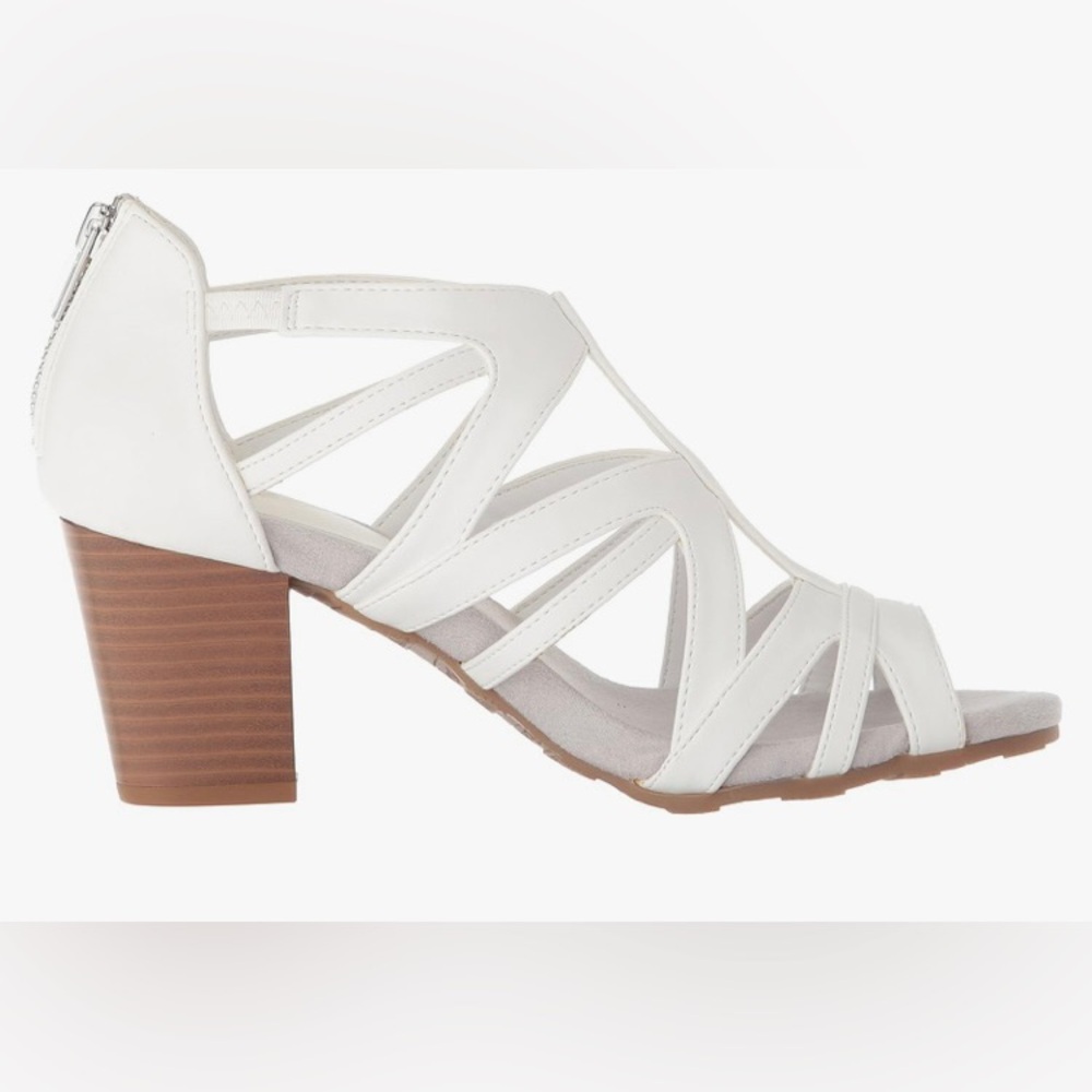 Easy Street Amaze Heels White Heeled Sandals Size 9 WW NWT